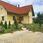 Daire Petra Apartmanhaz *