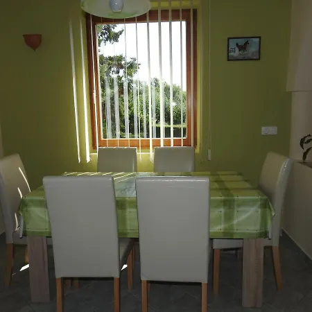 Apartment Petra Apartmanhaz Badacsonytomaj