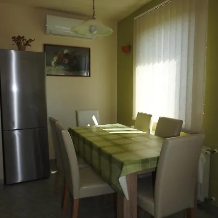Apartment Petra Apartmanhaz Badacsonytomaj