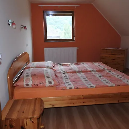Apartment Petra Apartmanhaz Badacsonytomaj