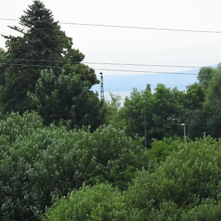 Petra Apartmanhaz *
