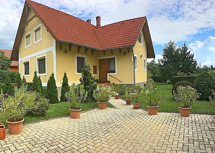 아파트 Petra Apartmanhaz *