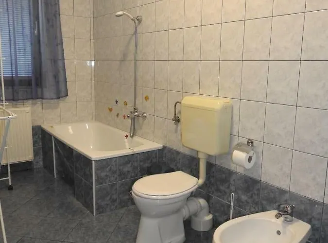 Petra Apartmanhaz Appartement *